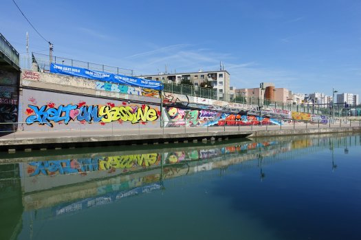 Graffiti, canal de l'Ourcq  Pantin  Guilhem Vellut https://www.flickr.com/photos/o_0/